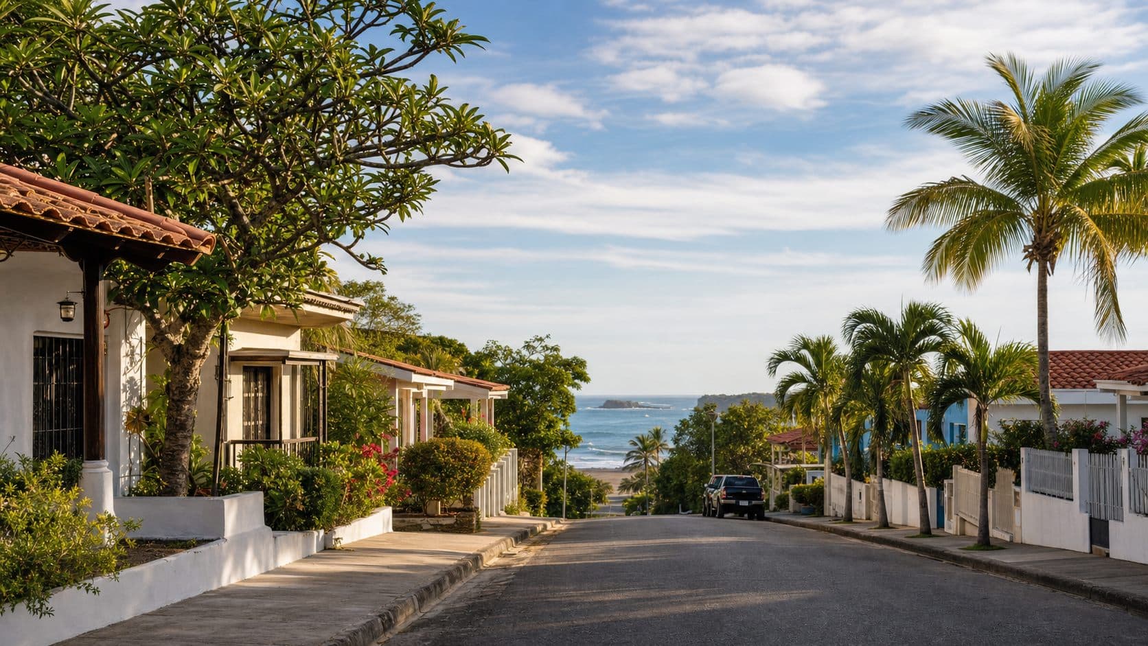 Pacific coast town street in central Panama for Coclé and El Valle access planning